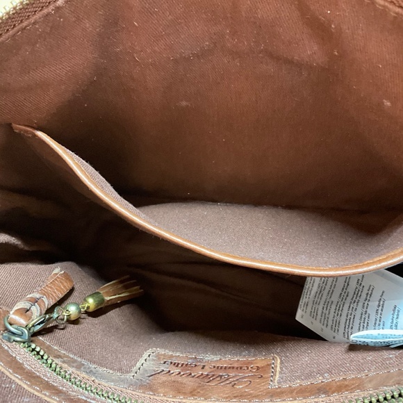 ASHWOOD Genuine Leather Cognac Studded Crossbody Bag Adjustable Strap - Picture 13 of 16